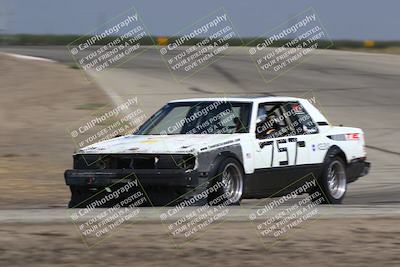 media/Sep-28-2025-24 Hours of Lemons (Sun) [[5dfe0e5f6e]]/12pm (Outside Grapevine)/